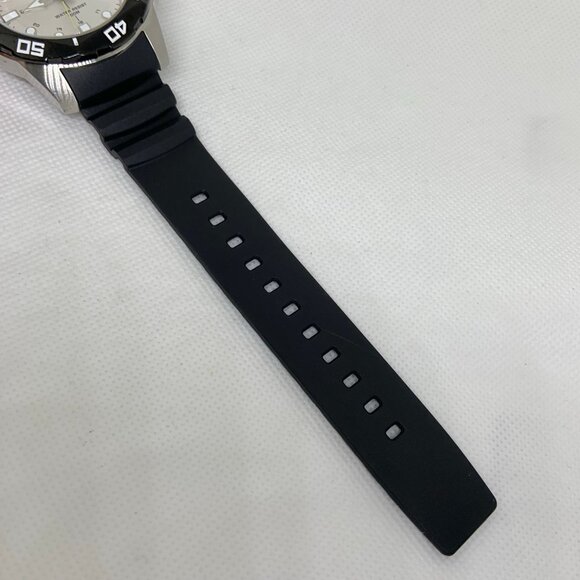 Casio Illuminator MTD-1080 Mens Watch day/date 5373 45mm rotating bezel running - Picture 7 of 8